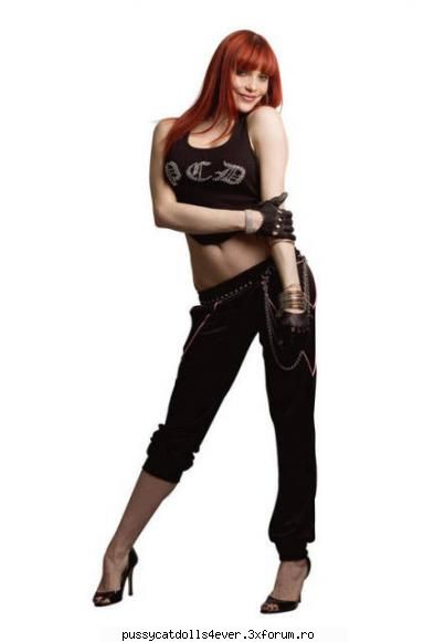 voi nu stiati ca carmit bachar a parasit trupa pcd????de aceea in whe i grow up nici nu a aparut..!!