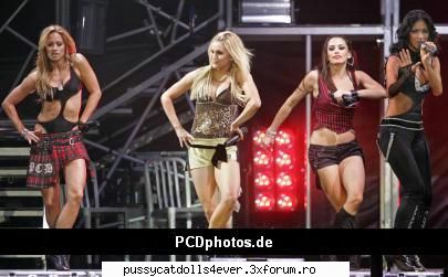 concerte - ar fi fff cool,dar ar trebui sa muncim moolt - PussyCat Dolls