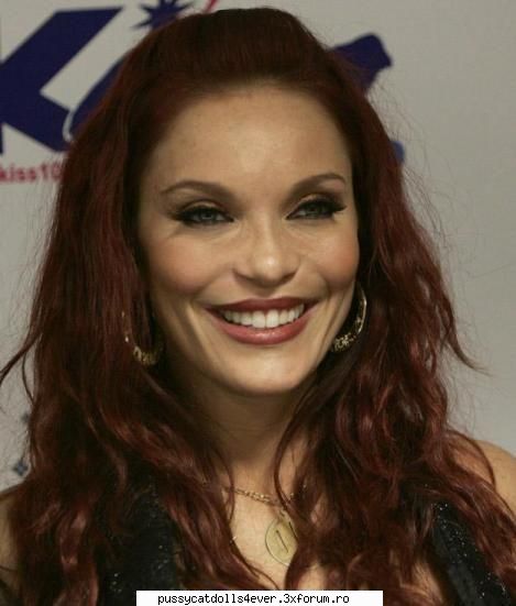 poze cu carmit - aici e cute rau - Carmit Bachar