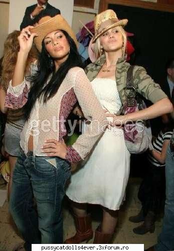 poze numai cu ea - mitzy_pcd - Ashley Roberts
