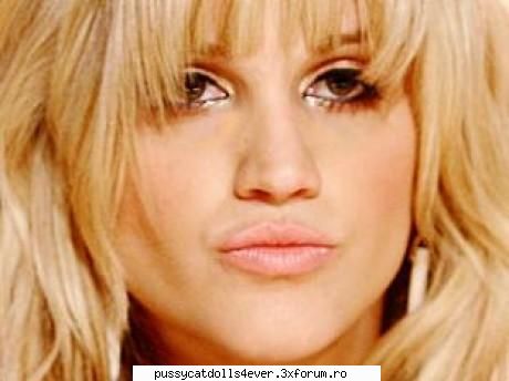 poze numai cu ea - dc e trista?????? - Ashley Roberts